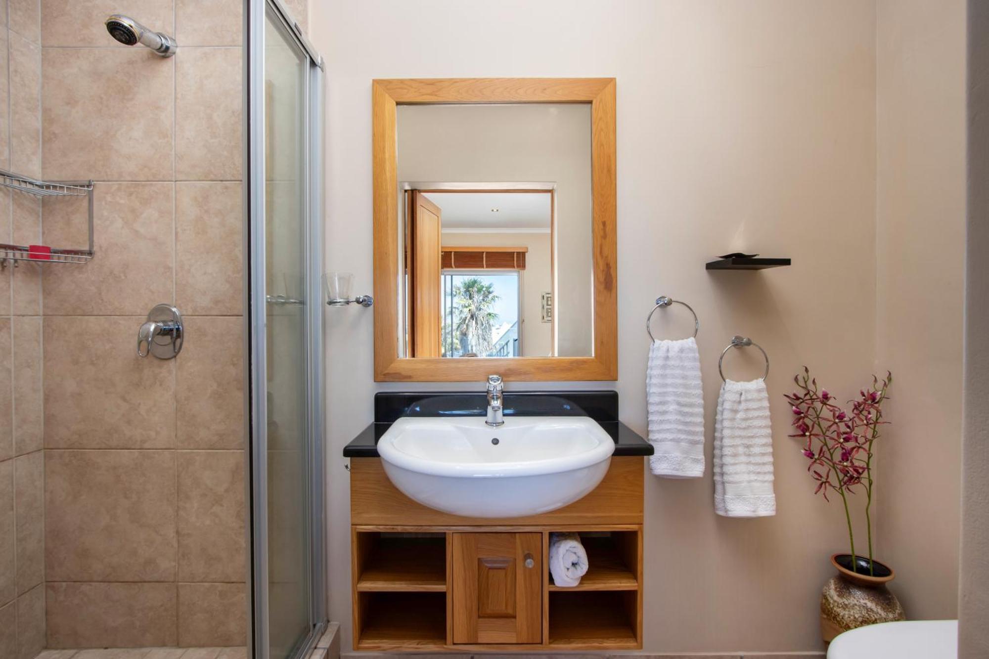 Ocean View Living Villa Hermanus Buitenkant foto